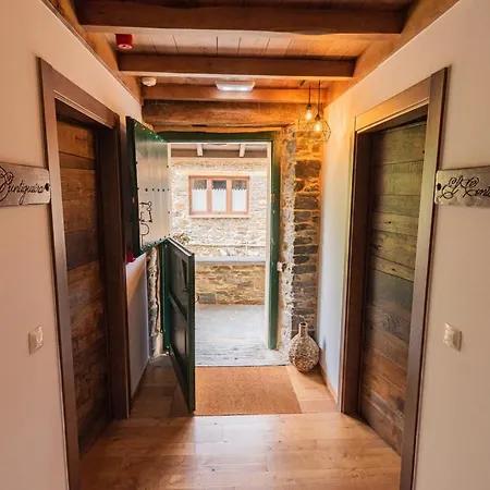 Rurales Casa Llongo 3*