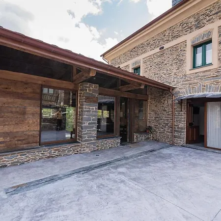 Rurales Casa Llongo 3*