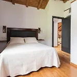 Rurales Casa Llongo Aparthotel Coana