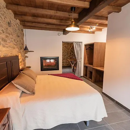 Rurales Casa Llongo *