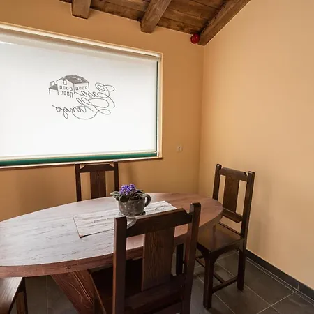 Apart-hotel Rurales Casa Llongo 3*