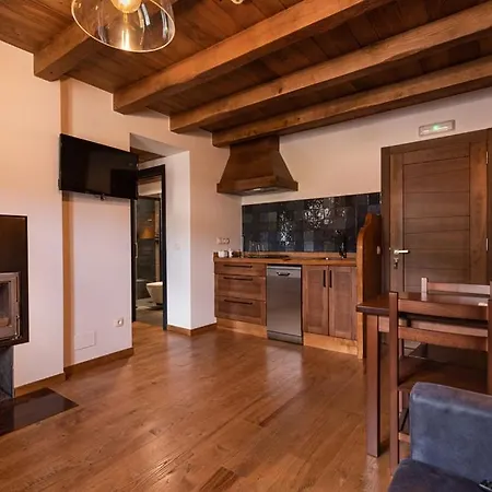 Rurales Casa Llongo *