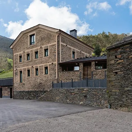 Apartahotel Rurales Casa Llongo *