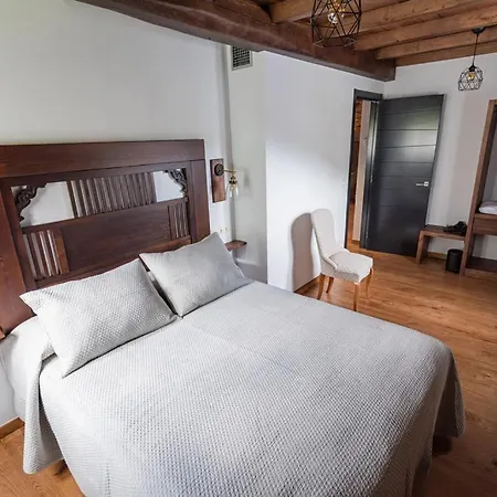 Aparthotel Rurales Casa Llongo