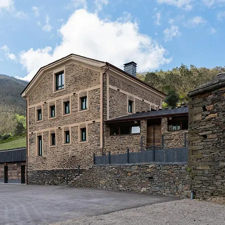 Rurales Casa Llongo 3* Coana