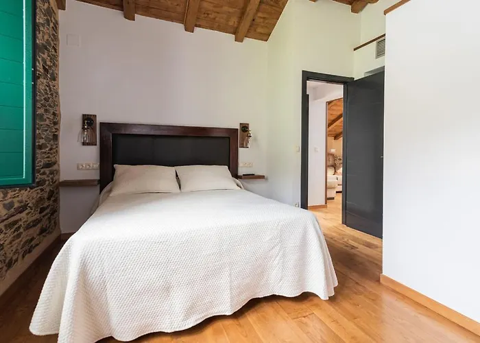 Rurales Casa Llongo Apartahotel Coana