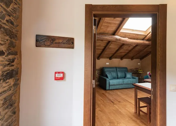 Apartahotel Rurales Casa Llongo 3*