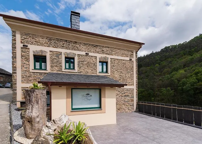 Rurales Casa Llongo 3*