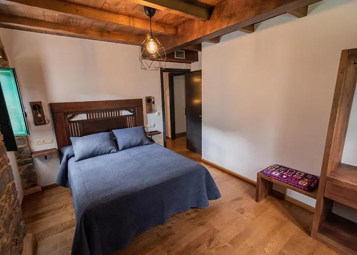 Rurales Casa Llongo شقة فندقية Coana